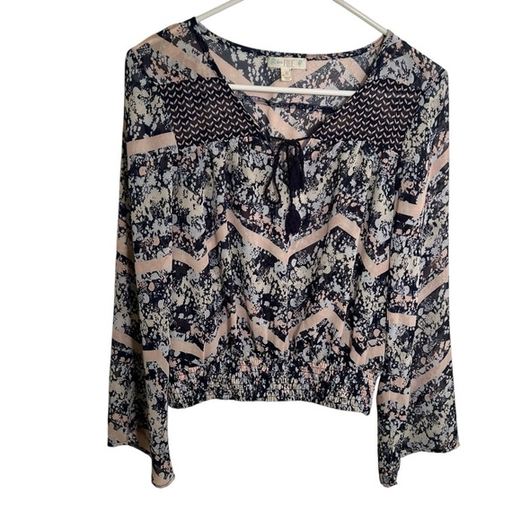 Love, Fire Sheer Blouse Navy Pink Geometric M - Picture 1 of 10